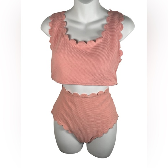 MOLYBELL Chic Scalloped Bikini Set in Light Pink Size XL - Picture 3 of 9
